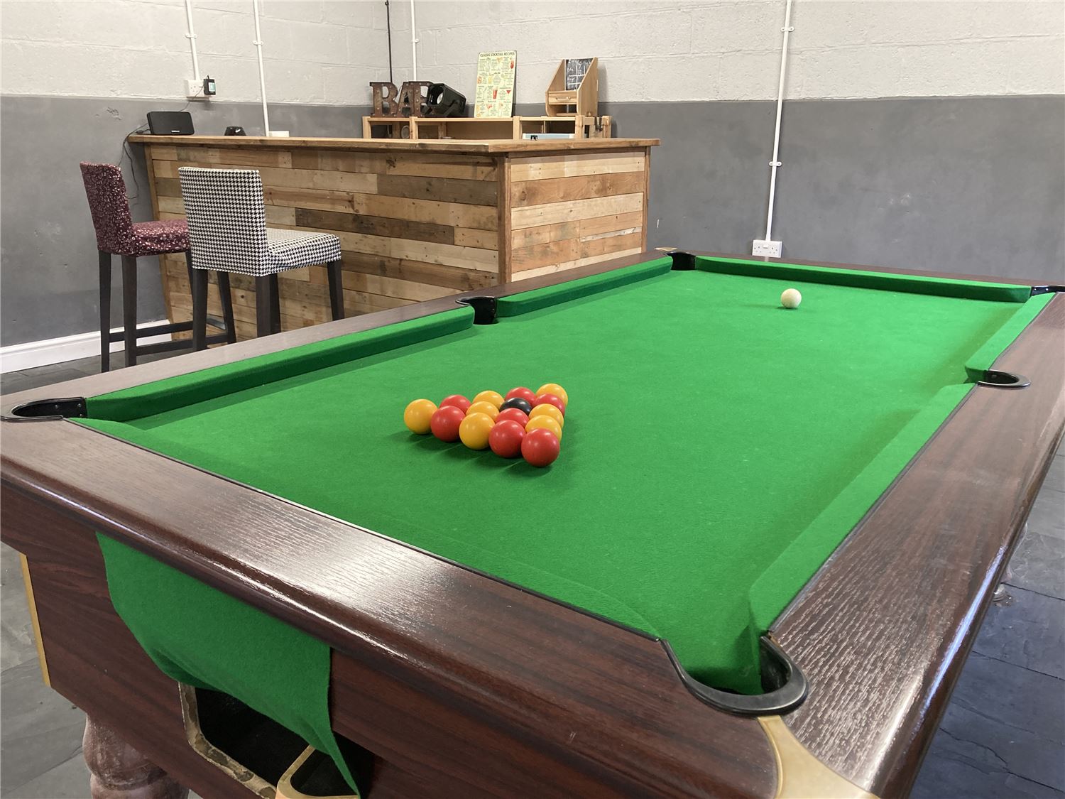 Pool table and Bar area in games room , Old Coach House, Nettlebridge